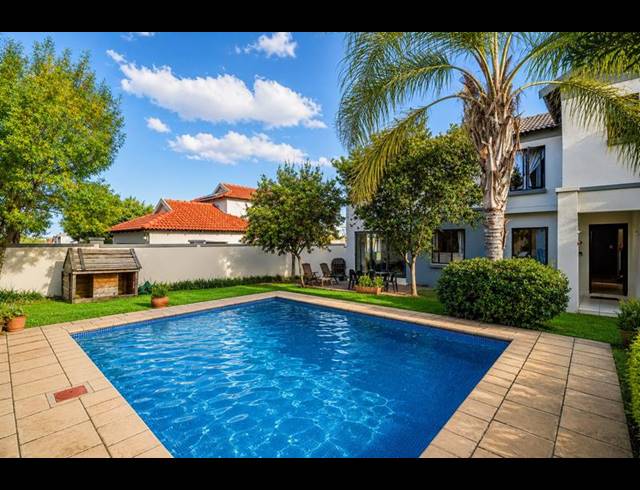3 BEDROOM HOUSE FOR SALE IN MIDSTREAM ESTATE